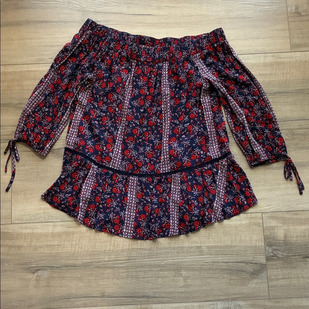 Como Vintage Off The Shoulder Floral Peasant Top in Navy & Red Size S